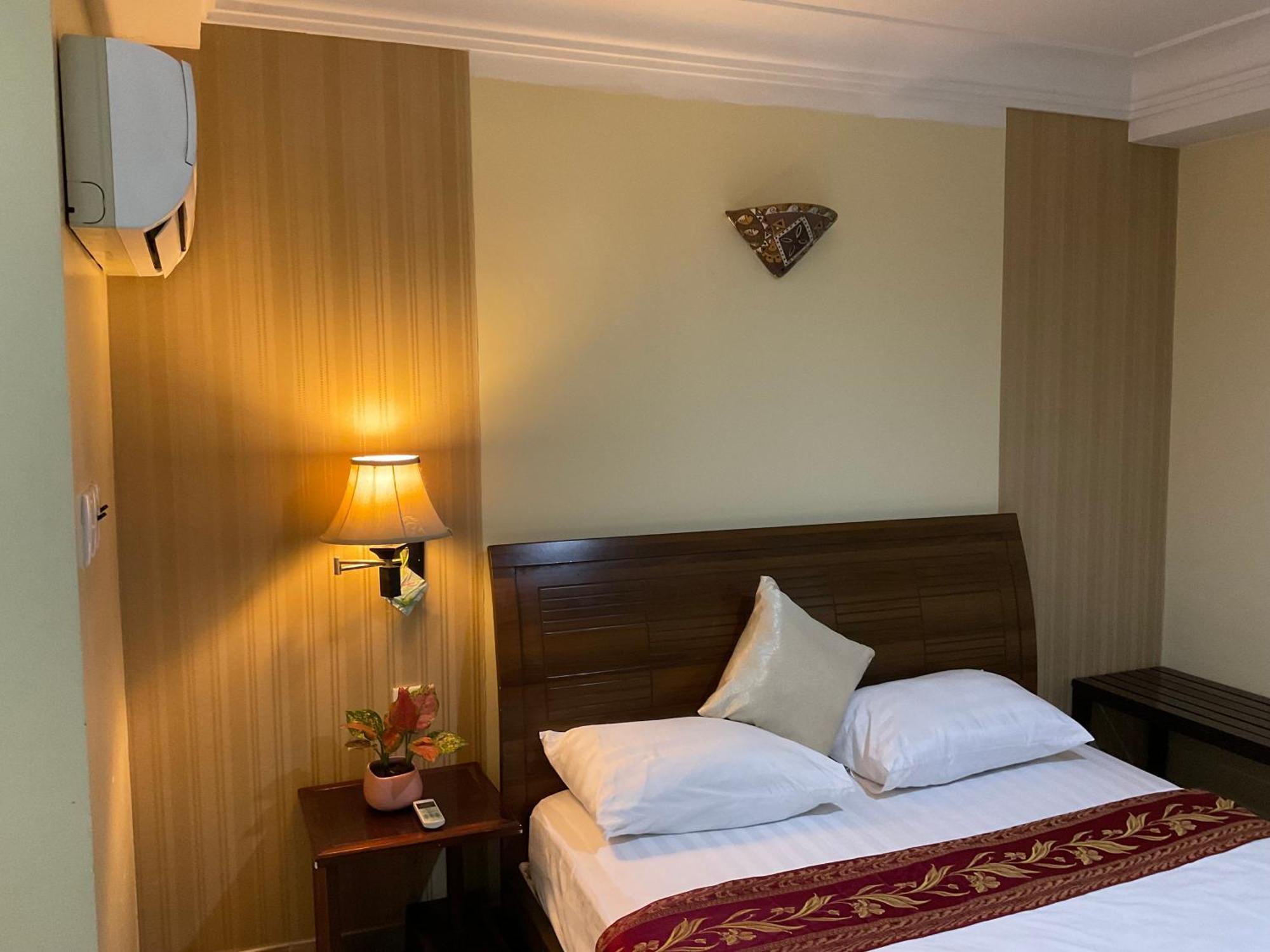 Hotel Khach San Minh Chau - Hoa Hung Ho Chi Minh Zewnętrze zdjęcie