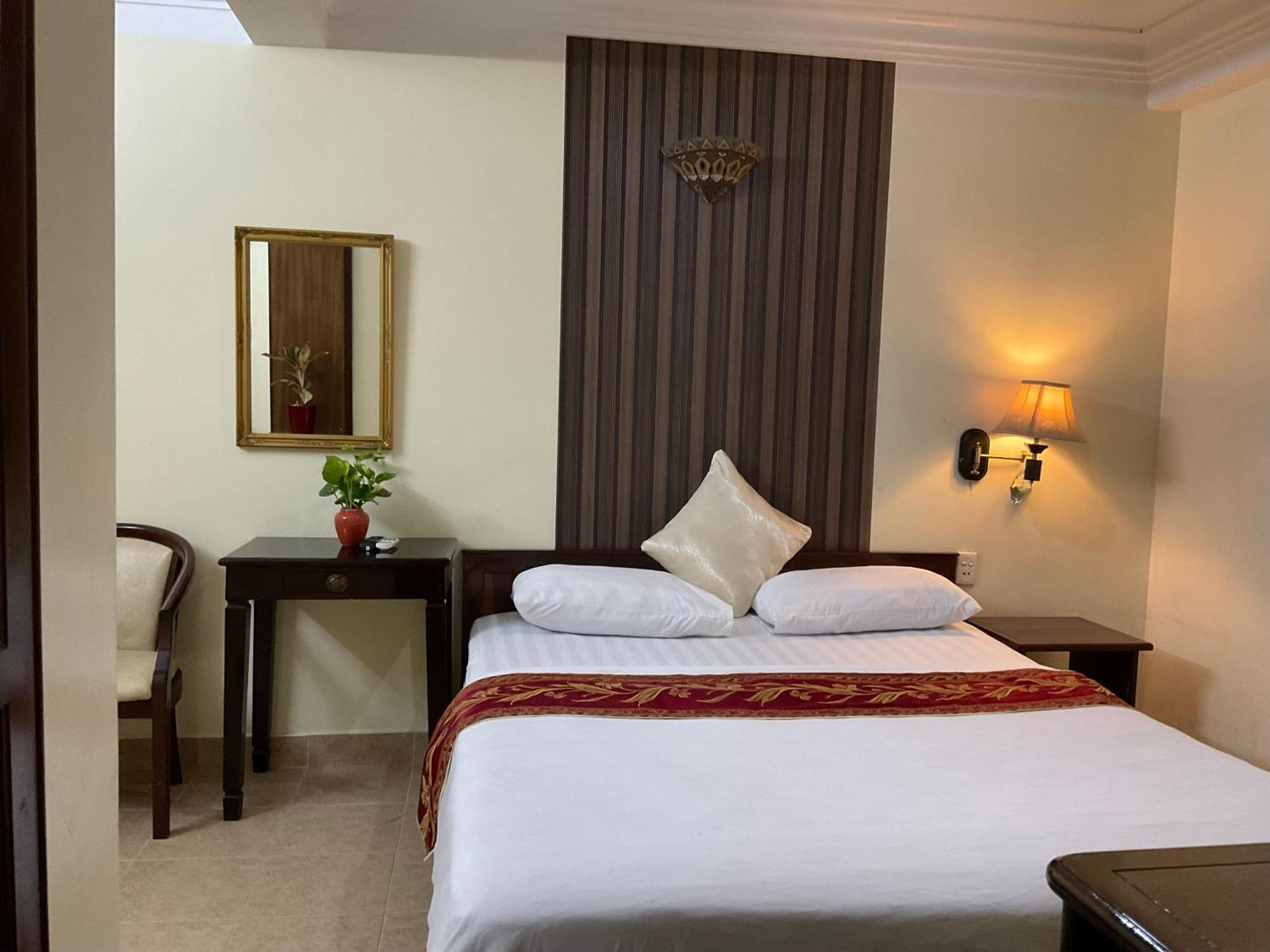 Hotel Khach San Minh Chau - Hoa Hung Ho Chi Minh Zewnętrze zdjęcie