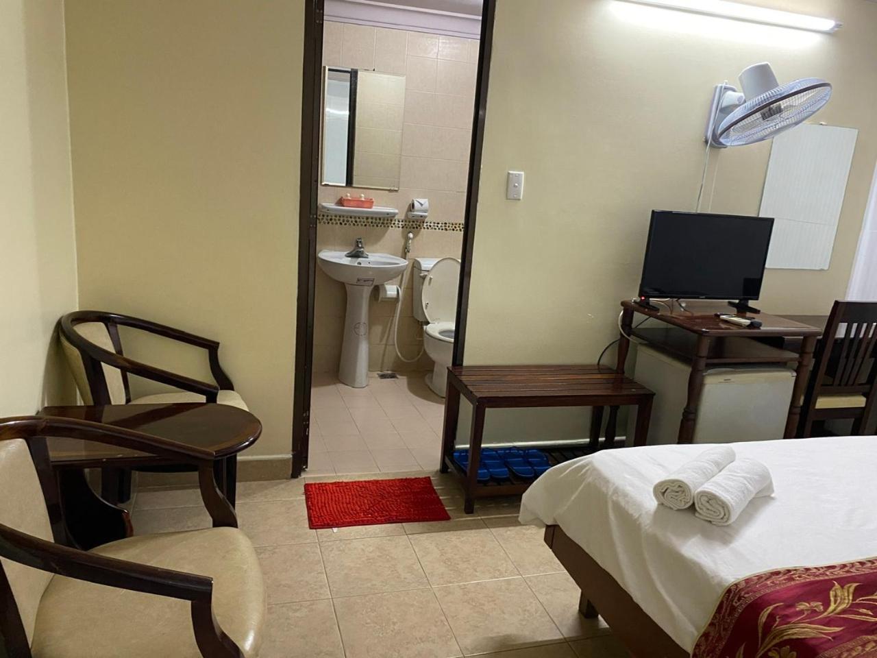 Hotel Khach San Minh Chau - Hoa Hung Ho Chi Minh Zewnętrze zdjęcie